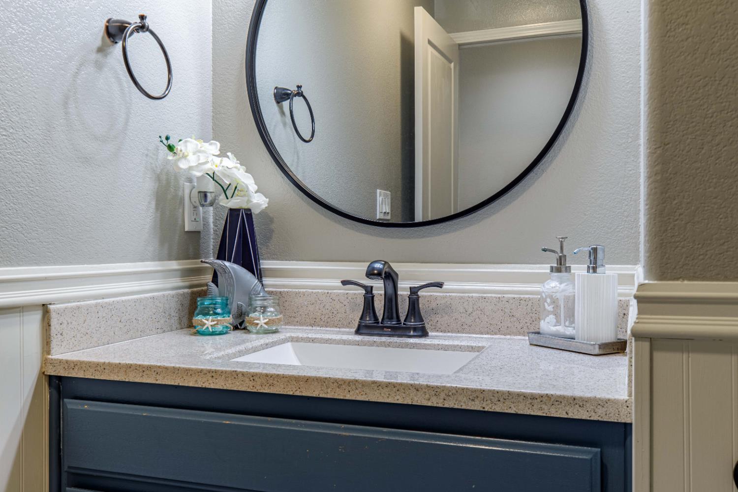 934 Fallbrook Ct, Escalon, CA 95320