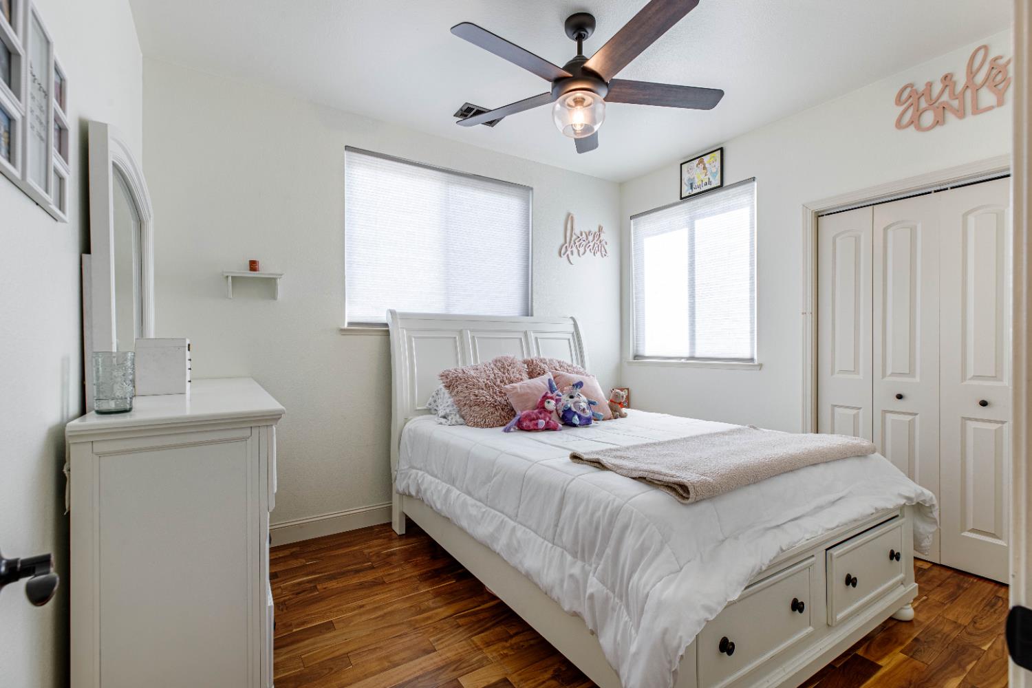 934 Fallbrook Ct, Escalon, CA 95320