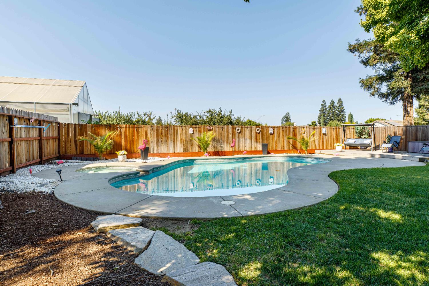 934 Fallbrook Ct, Escalon, CA 95320