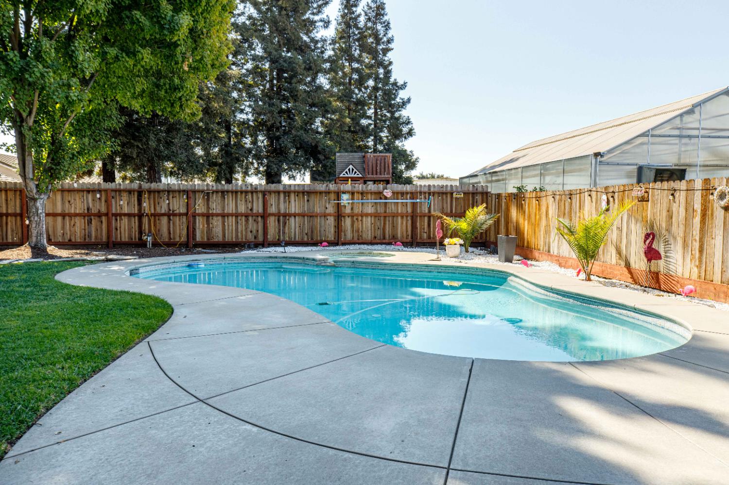 934 Fallbrook Ct, Escalon, CA 95320