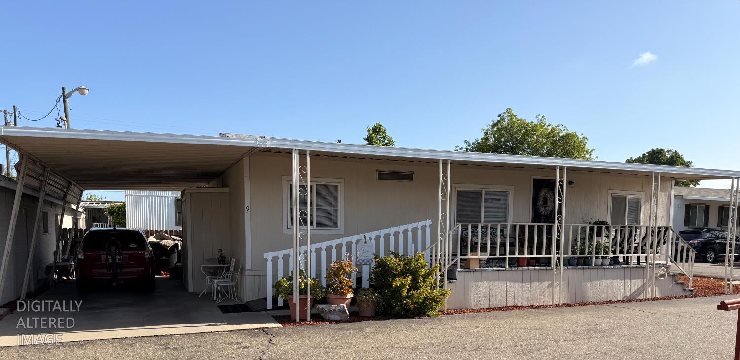 2042 Tully Rd #9, Hughson, CA 95326