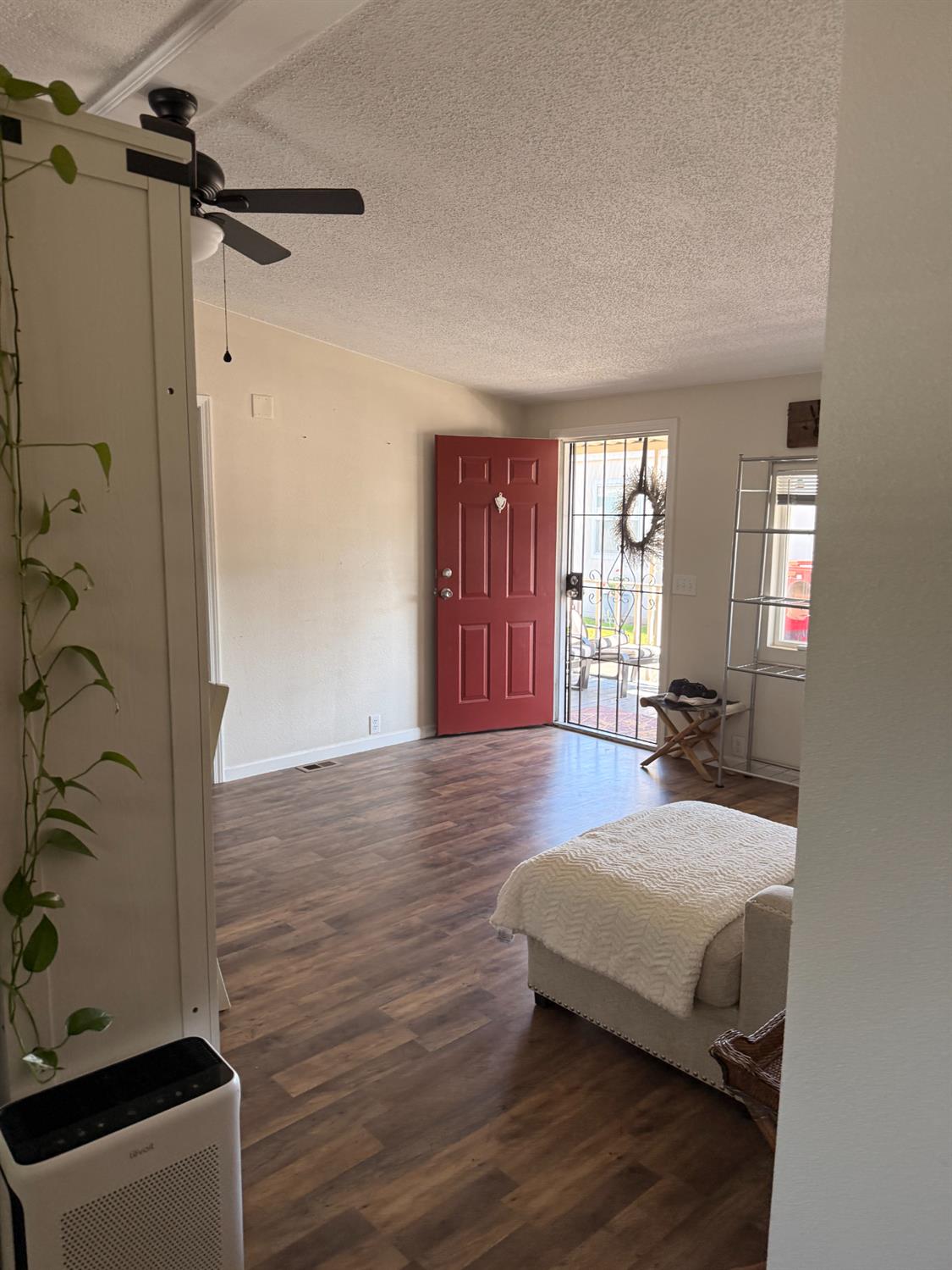 2042 Tully Rd #9, Hughson, CA 95326