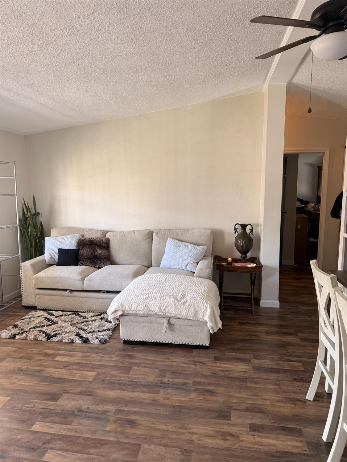 2042 Tully Rd #9, Hughson, CA 95326