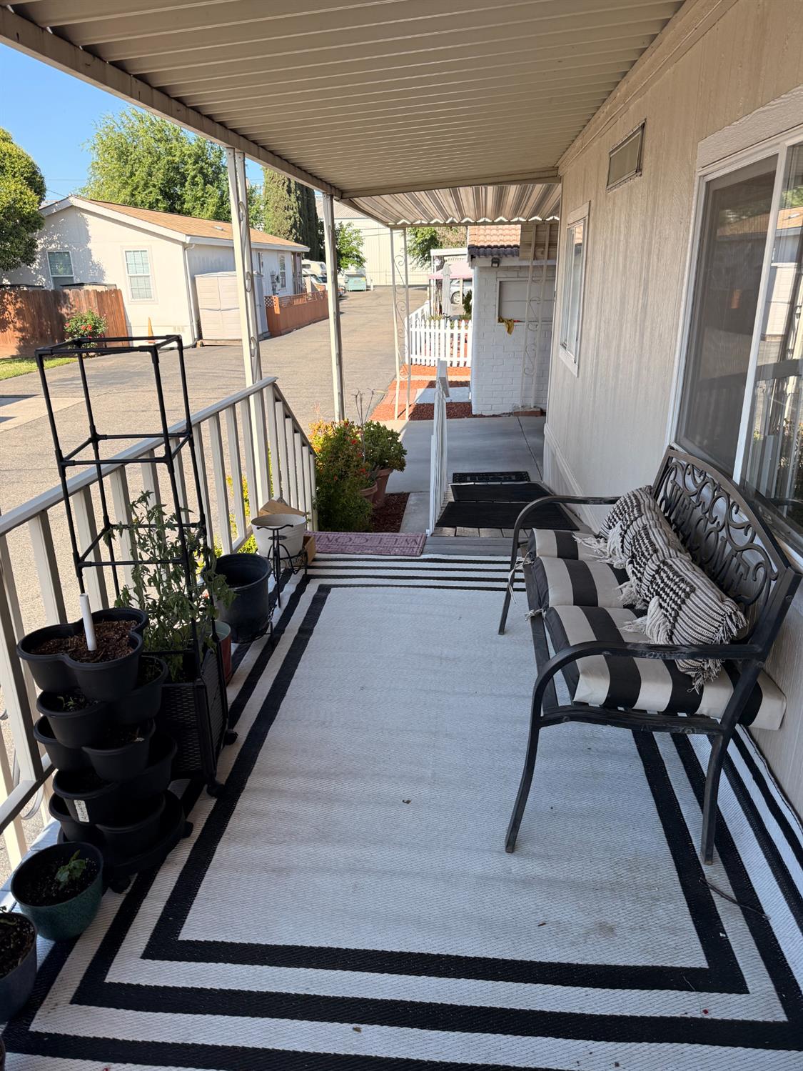 2042 Tully Rd #9, Hughson, CA 95326