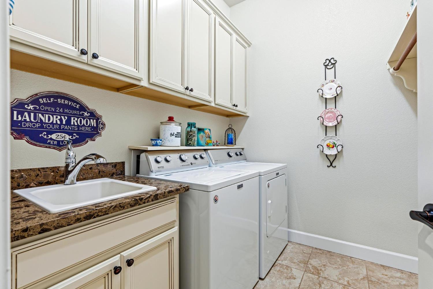 1552 Cloverleaf, Manteca, CA 95336