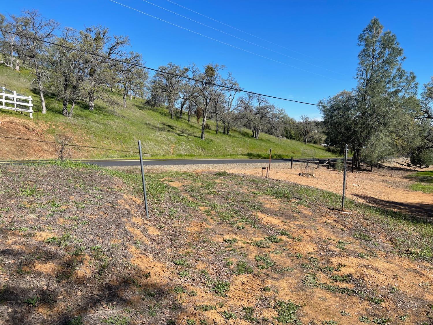 931 Arbolada, La Grange, CA 95329