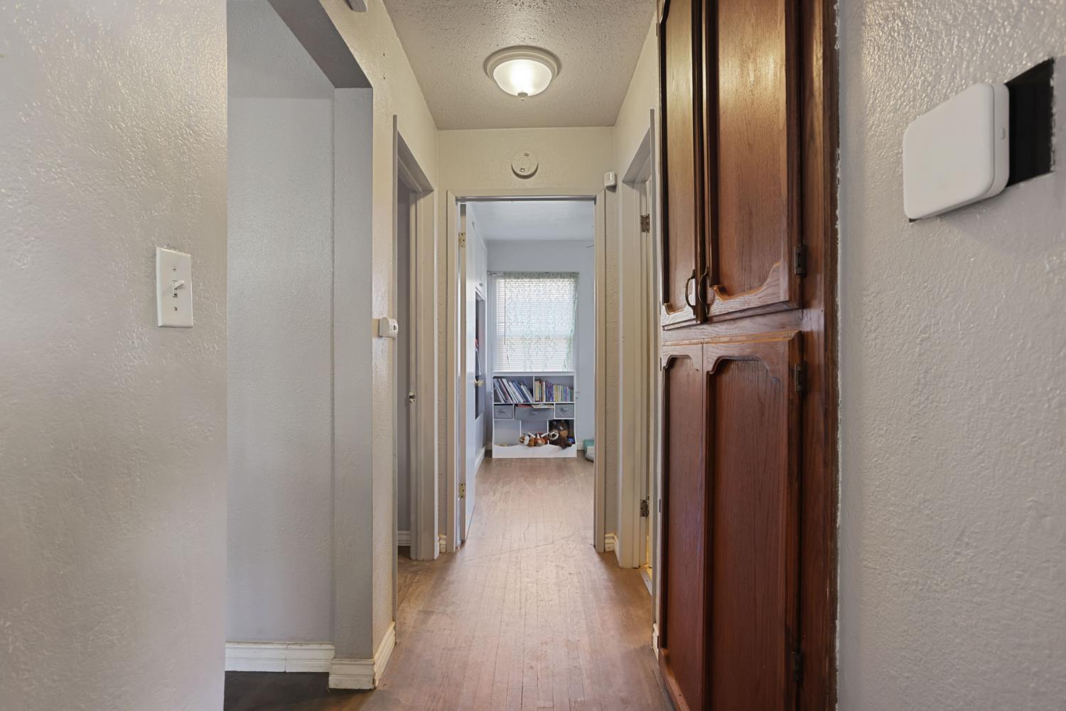 651 Pine St, Manteca, CA 95336