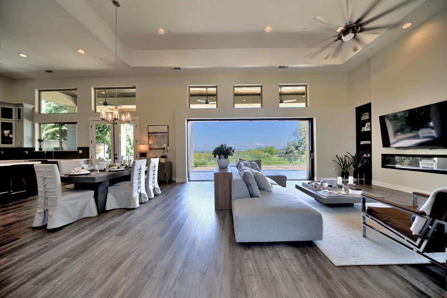 3121 Golf Links Rd, Ceres, CA 95307
