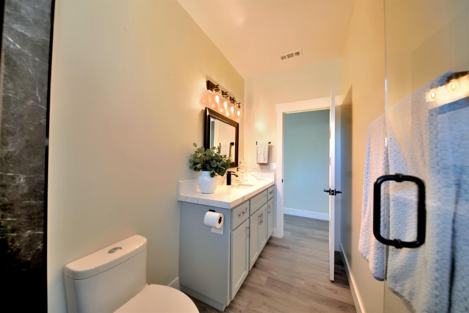 3121 Golf Links Rd, Ceres, CA 95307