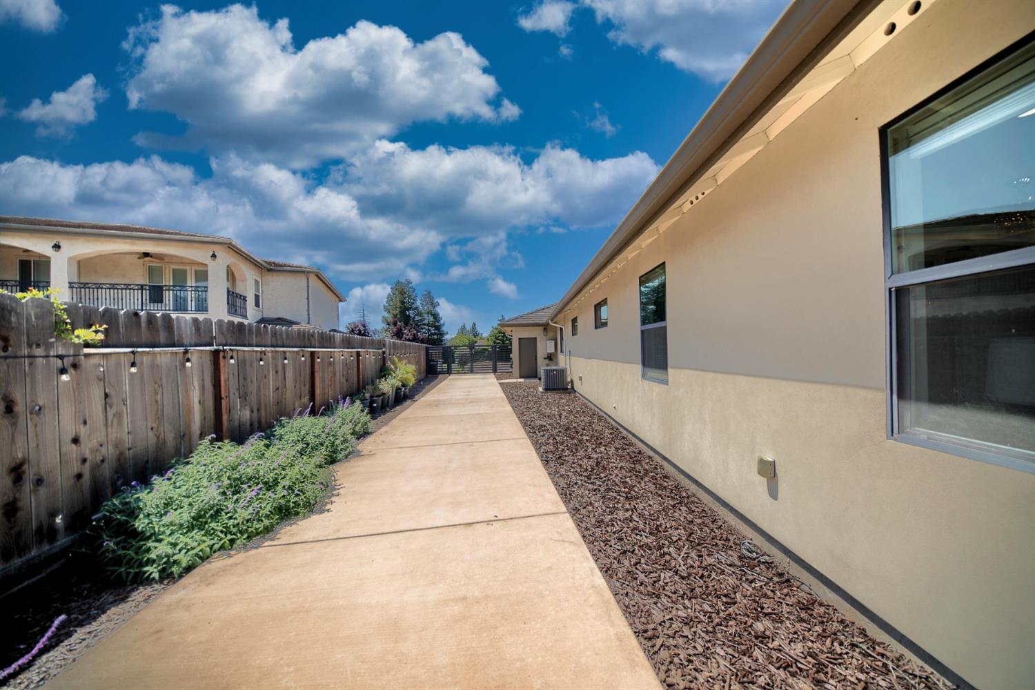 3121 Golf Links Rd, Ceres, CA 95307