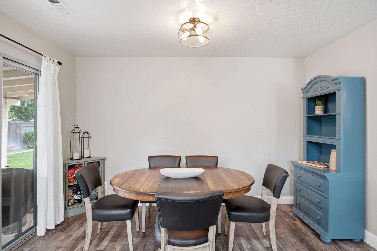 1480 Berry Dr, Turlock, CA 95382