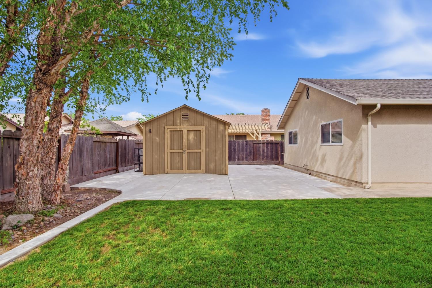 1480 Berry Dr, Turlock, CA 95382