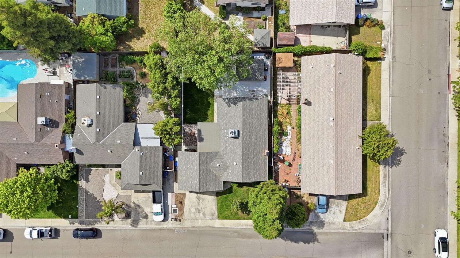 1480 Berry Dr, Turlock, CA 95382