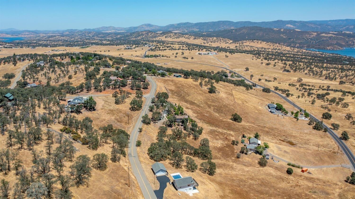 9405 Coronado Dr, La Grange, CA 95329