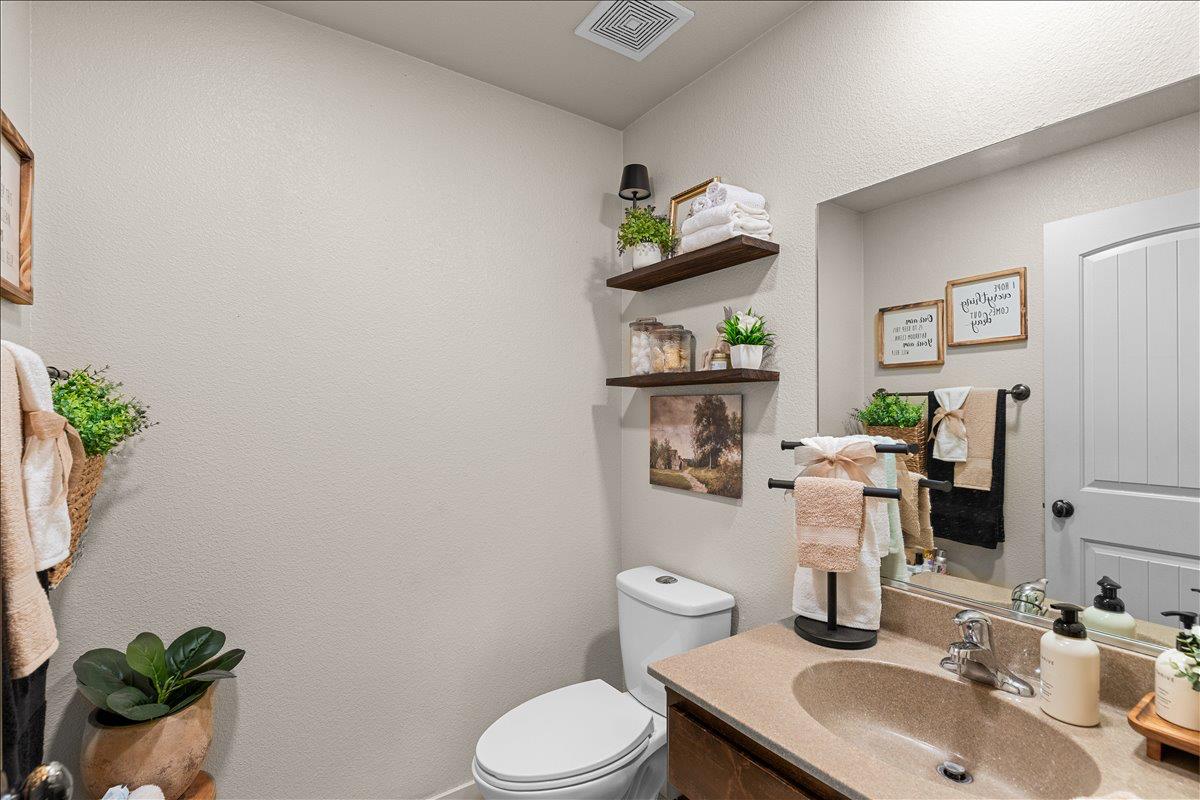 3100 Amos Ct, Modesto, CA 95355