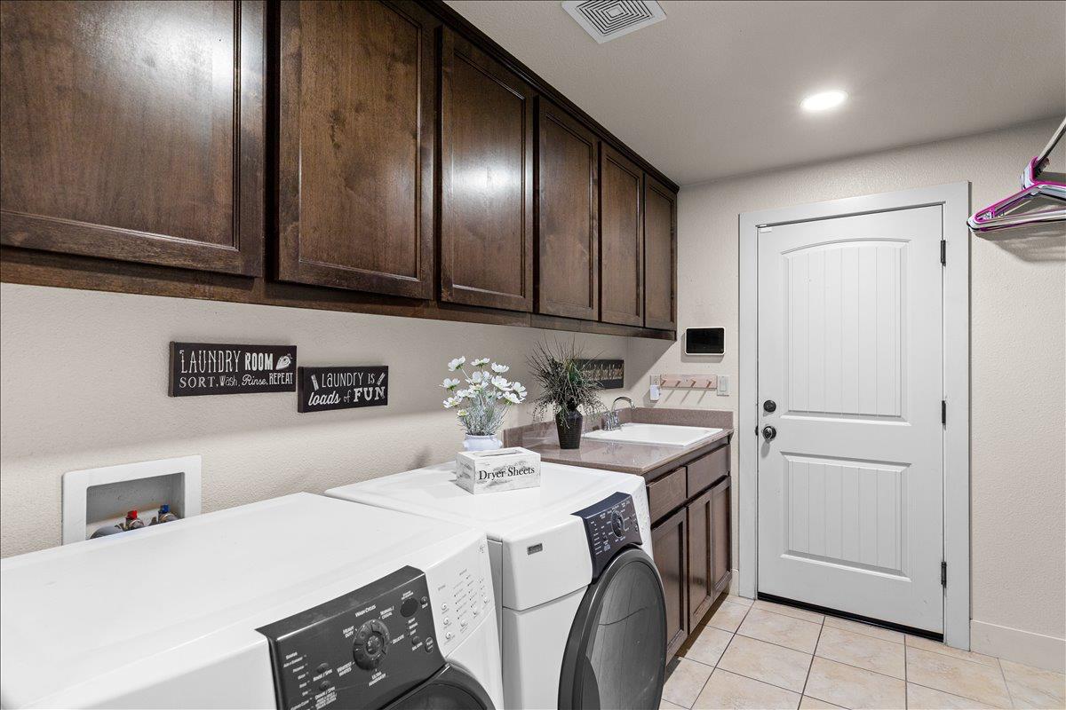 3100 Amos Ct, Modesto, CA 95355