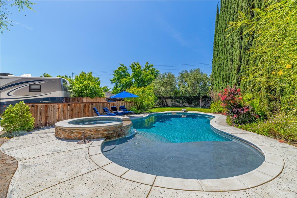3100 Amos Ct, Modesto, CA 95355