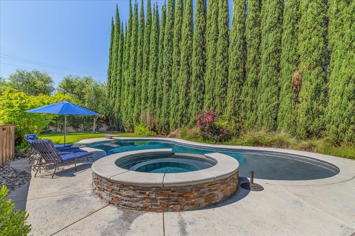 3100 Amos Ct, Modesto, CA 95355