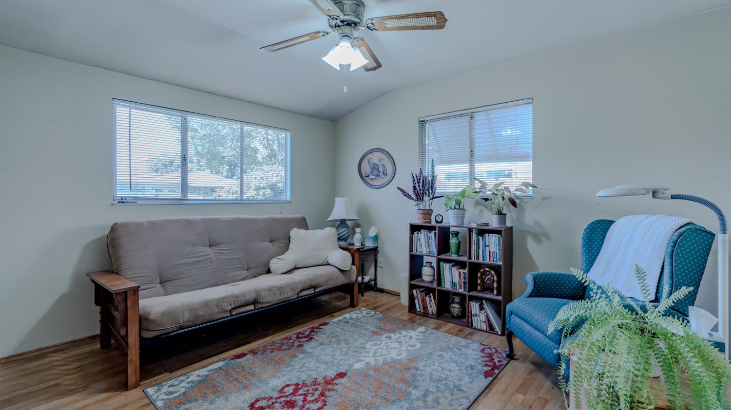 1618 Oakwood Dr, Modesto, CA 95350