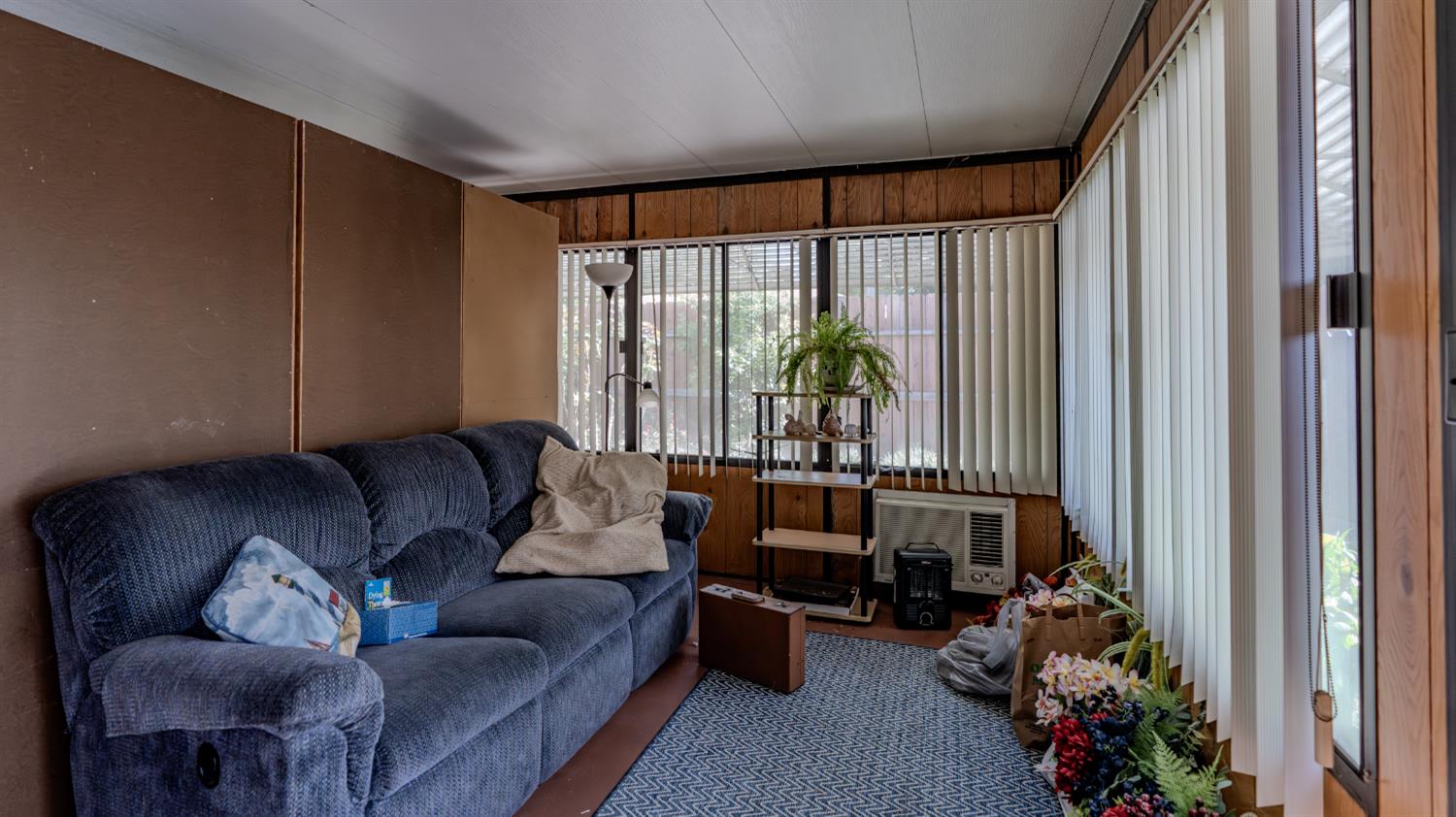 1618 Oakwood Dr, Modesto, CA 95350