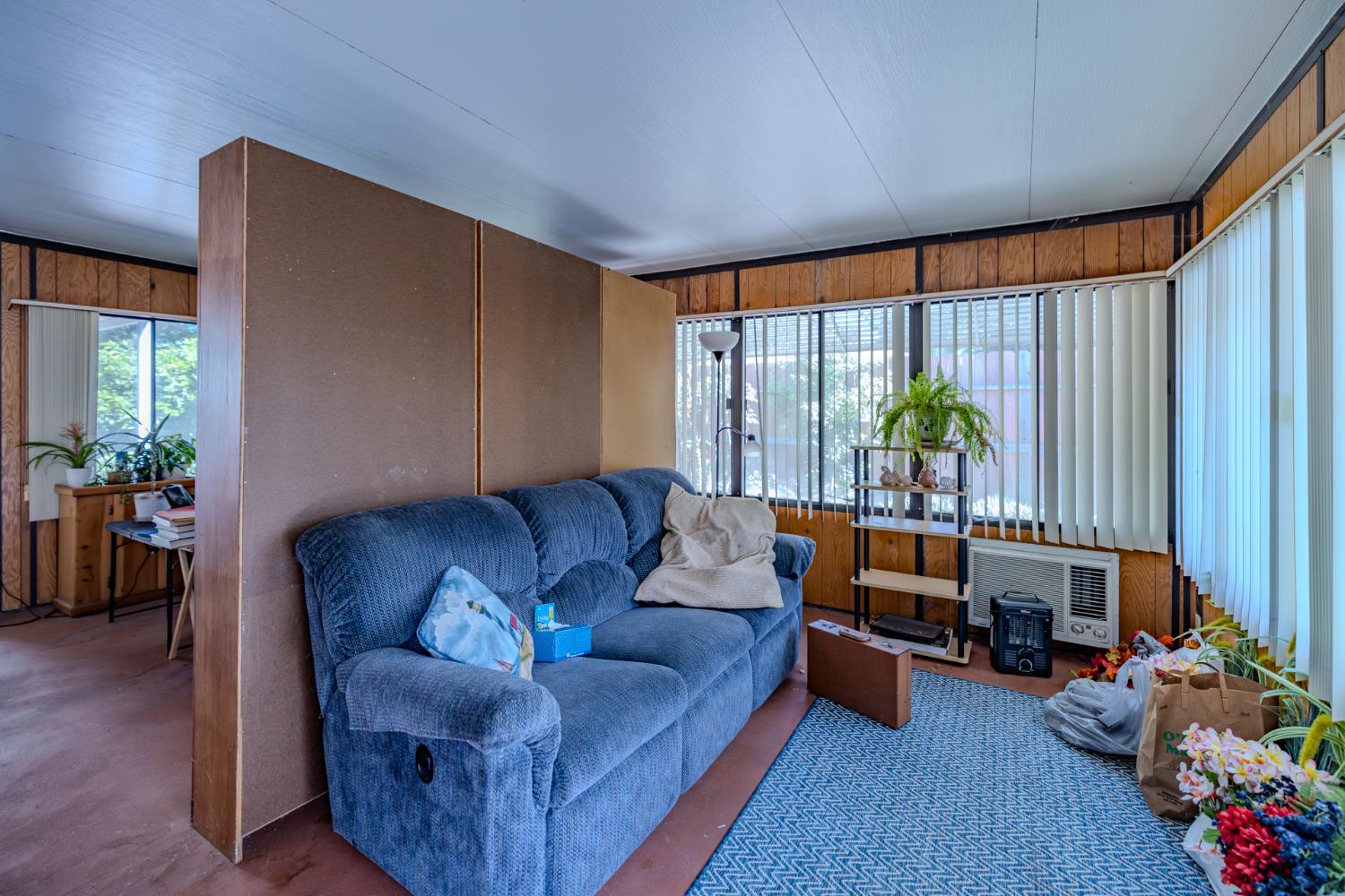 1618 Oakwood Dr, Modesto, CA 95350