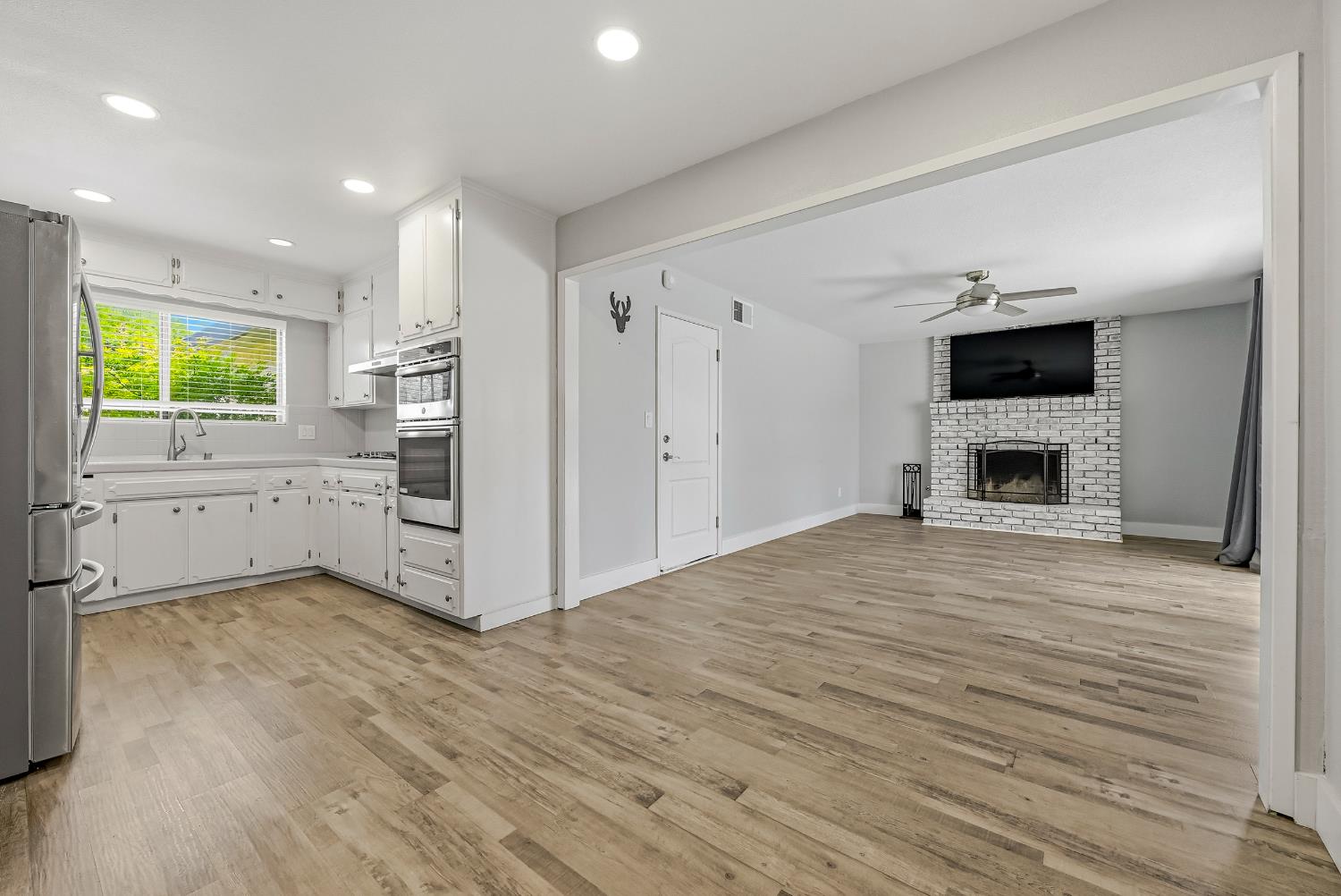 564 Della Ct, Merced, CA 95348