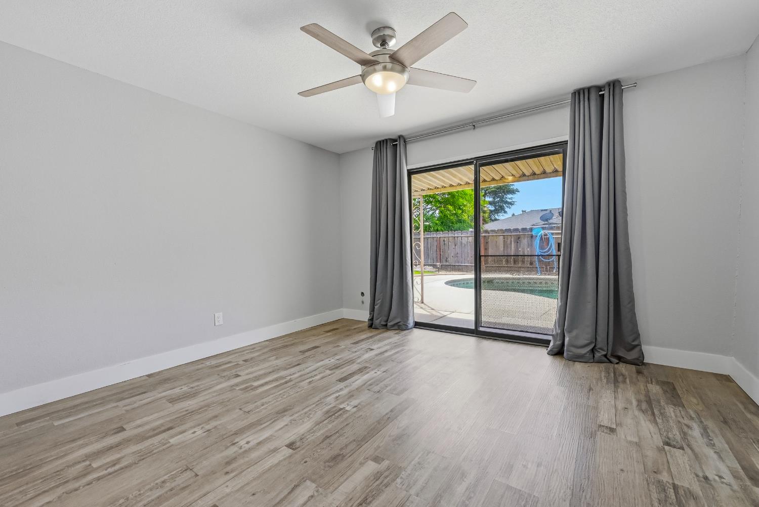 564 Della Ct, Merced, CA 95348