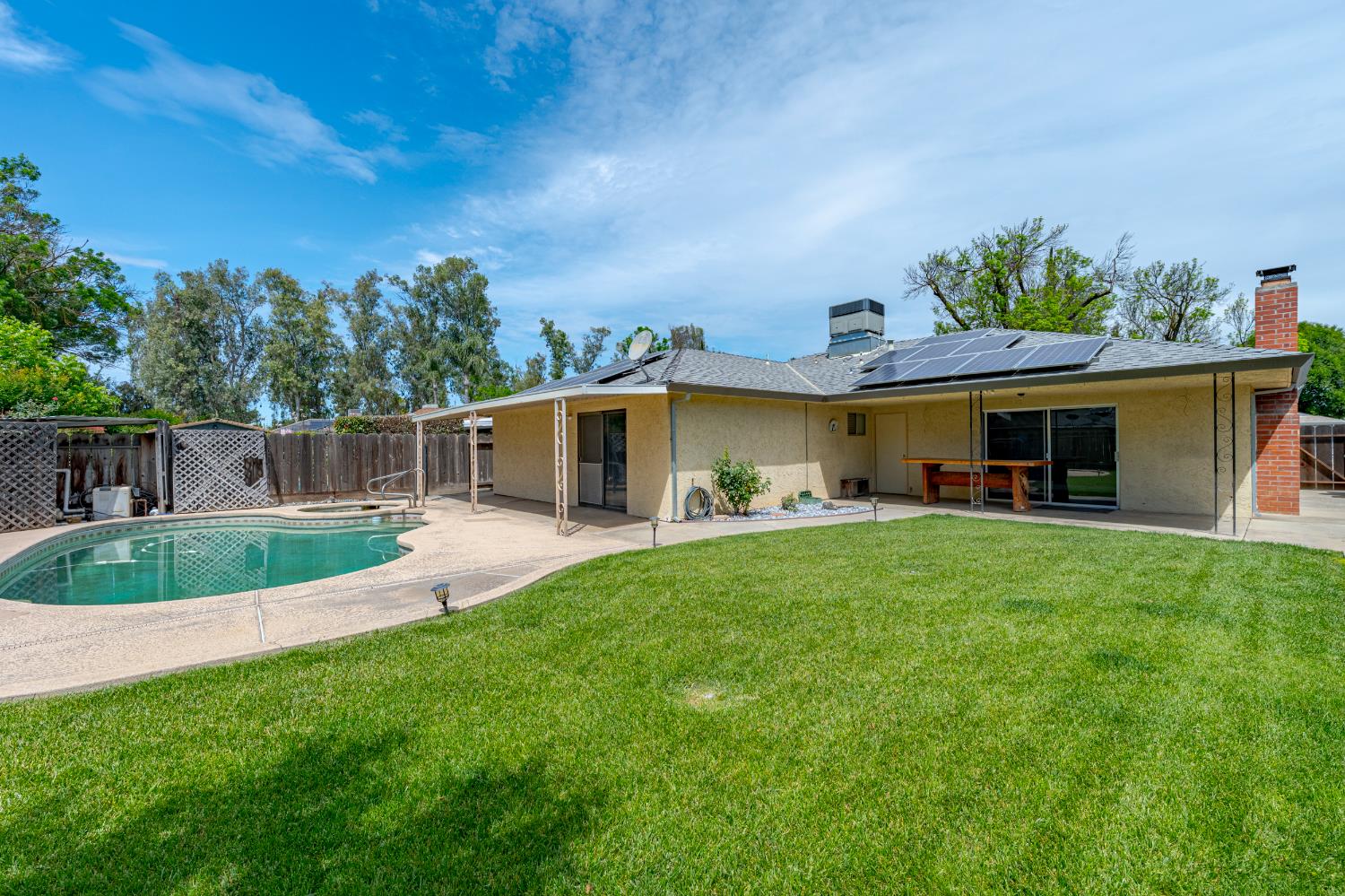 564 Della Ct, Merced, CA 95348