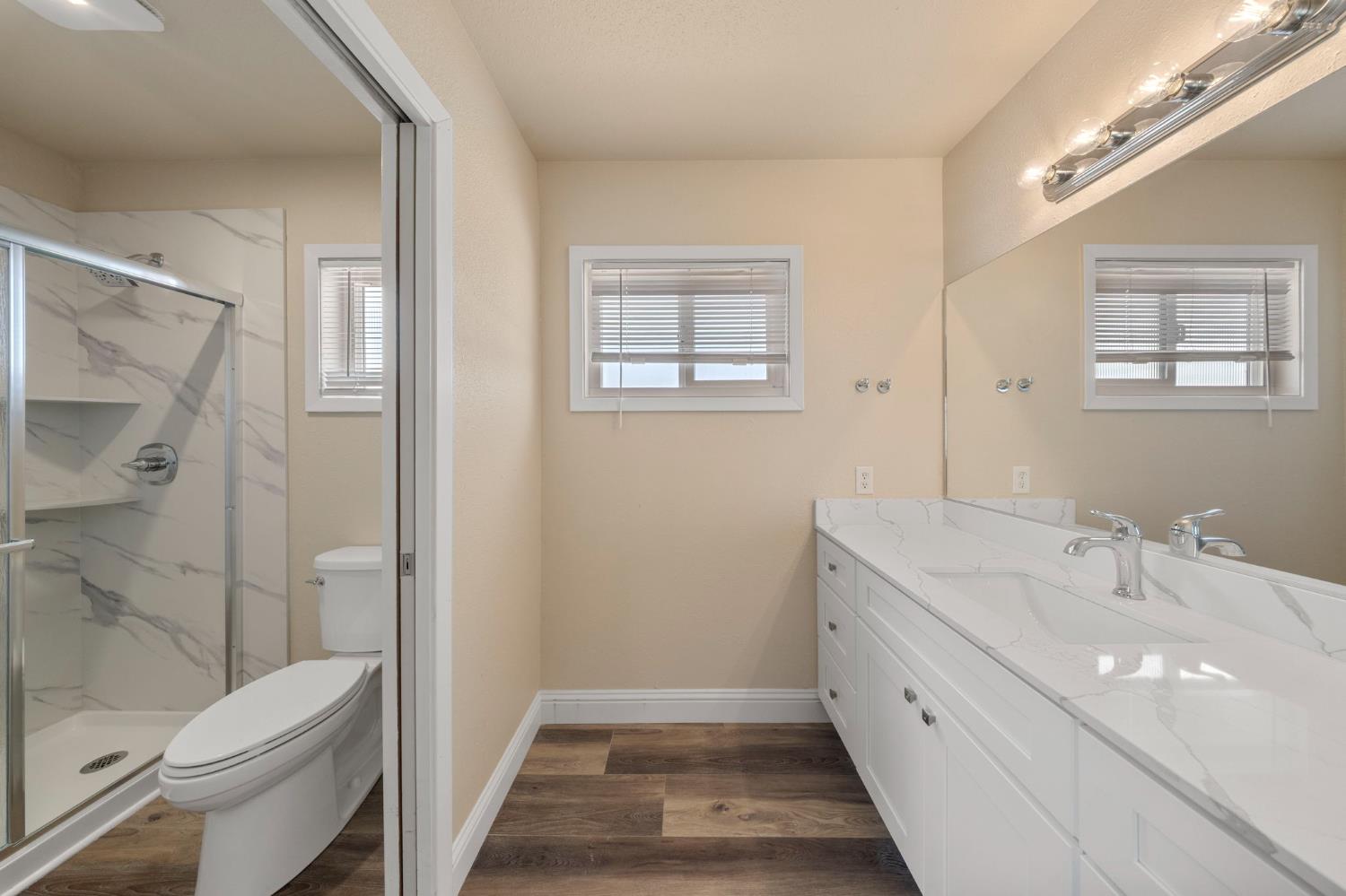 5958 E Lathrop Rd, Manteca, CA 95336