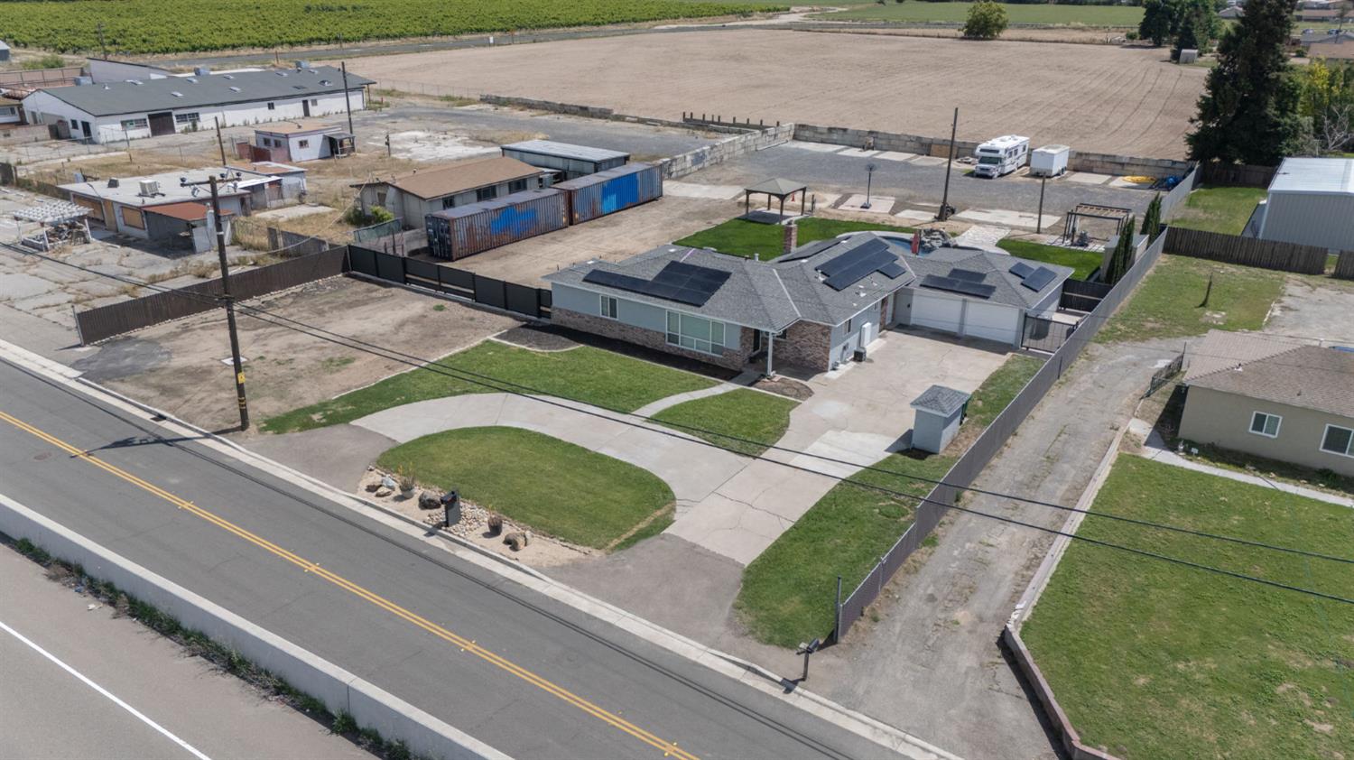 5958 E Lathrop Rd, Manteca, CA 95336