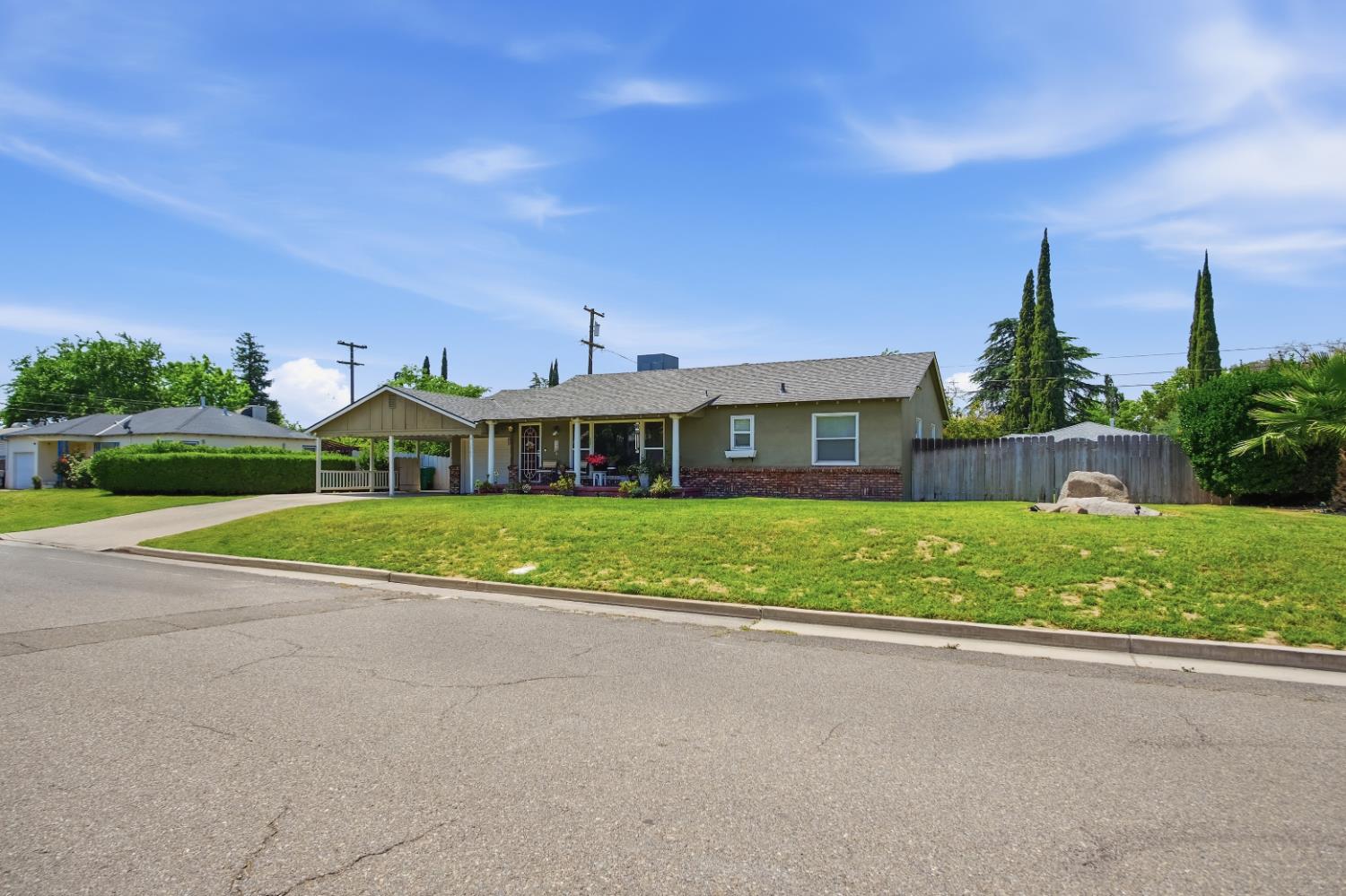 1701 Eucalyptus St, Atwater, CA 95301
