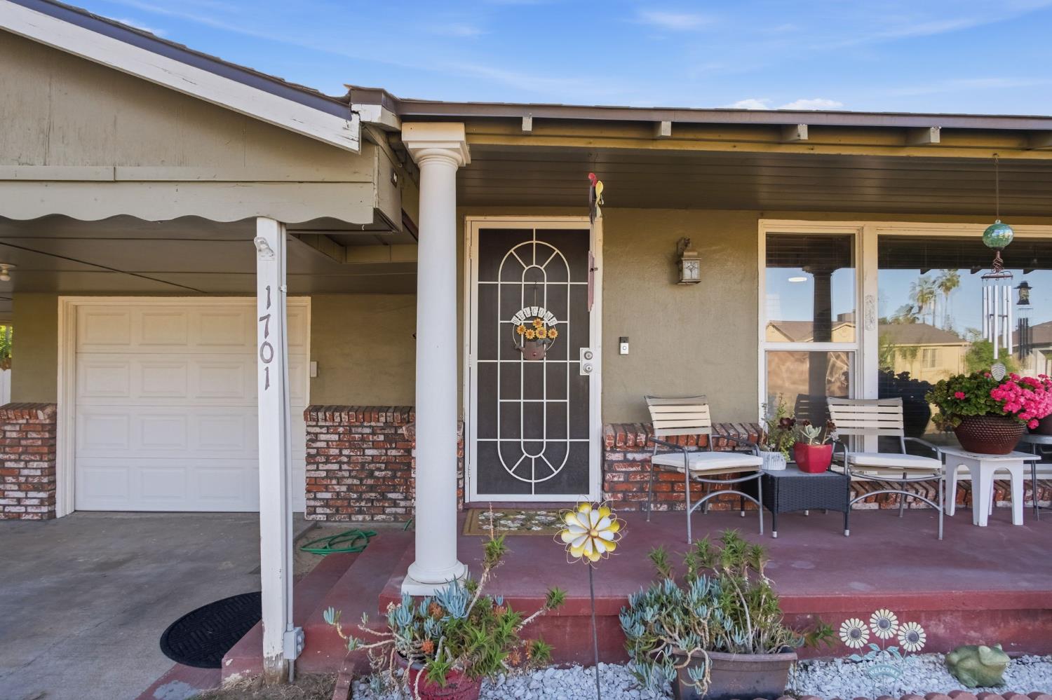 1701 Eucalyptus St, Atwater, CA 95301