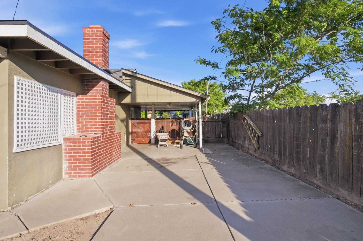 1701 Eucalyptus St, Atwater, CA 95301