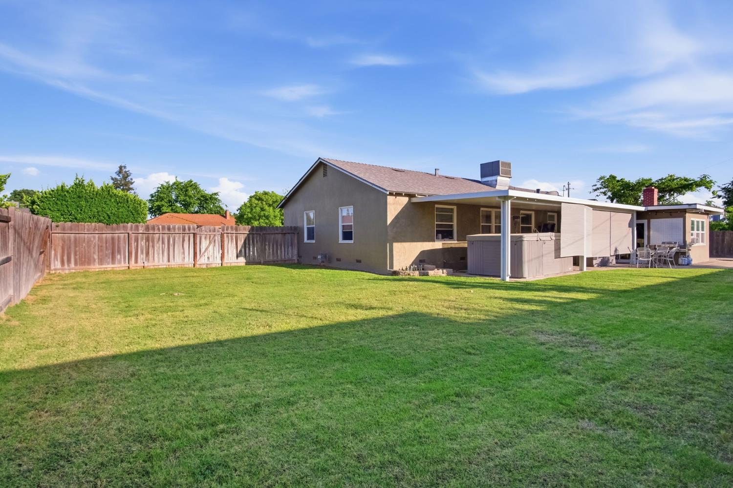 1701 Eucalyptus St, Atwater, CA 95301
