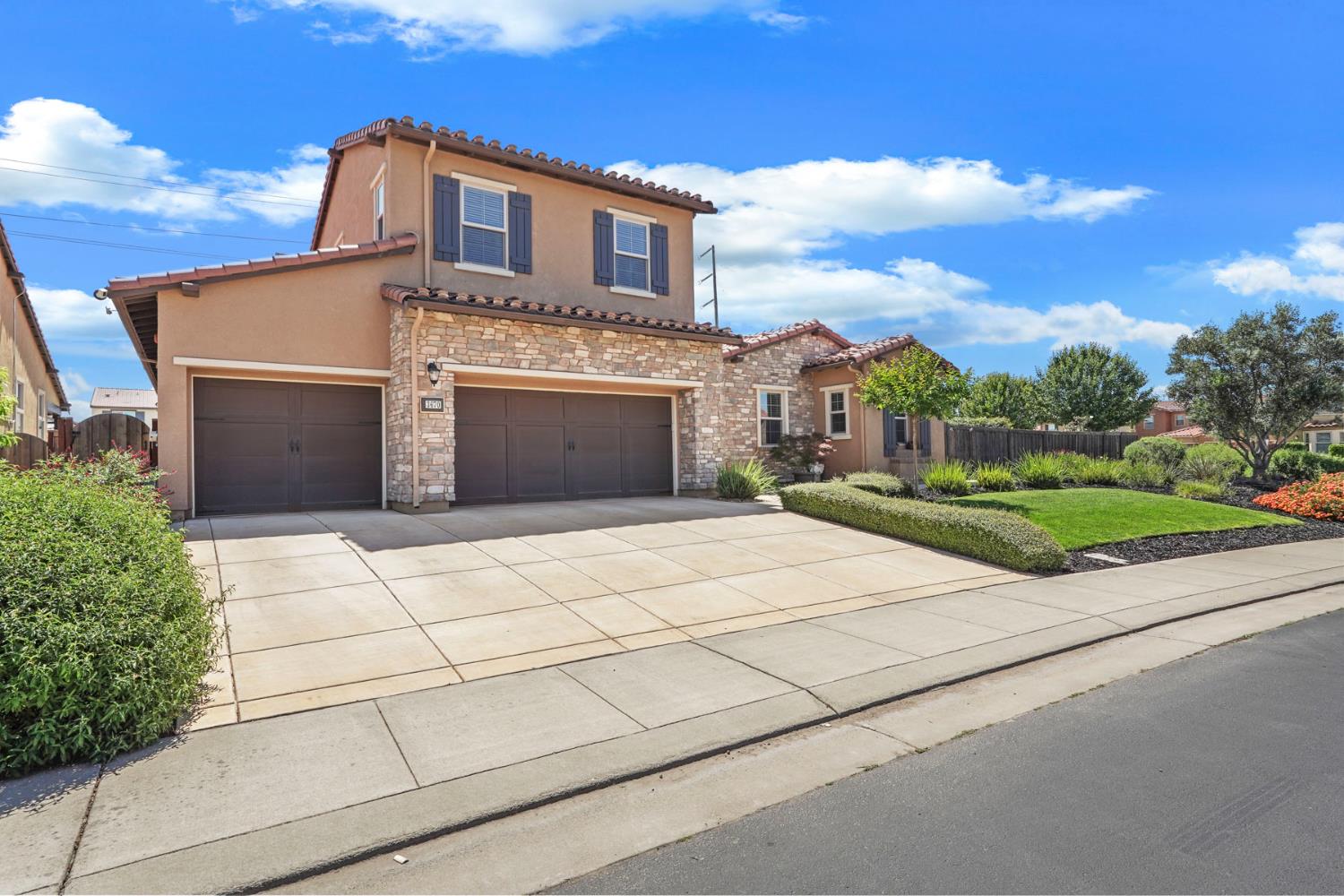 3670 Rapallo Way, Manteca, CA 95337