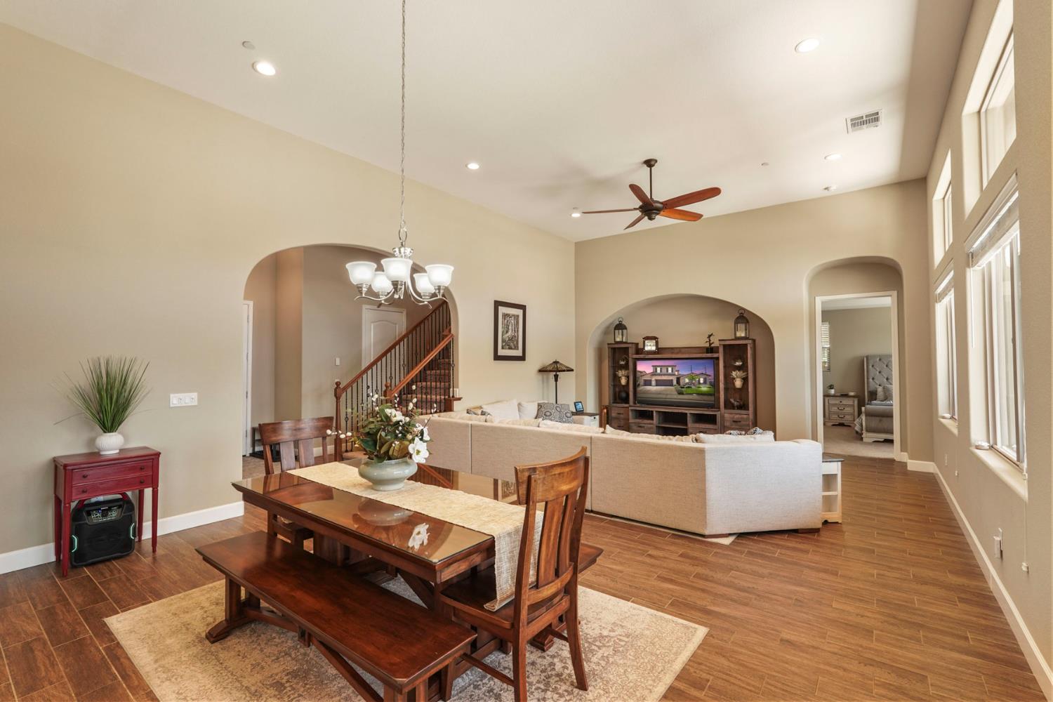 3670 Rapallo Way, Manteca, CA 95337