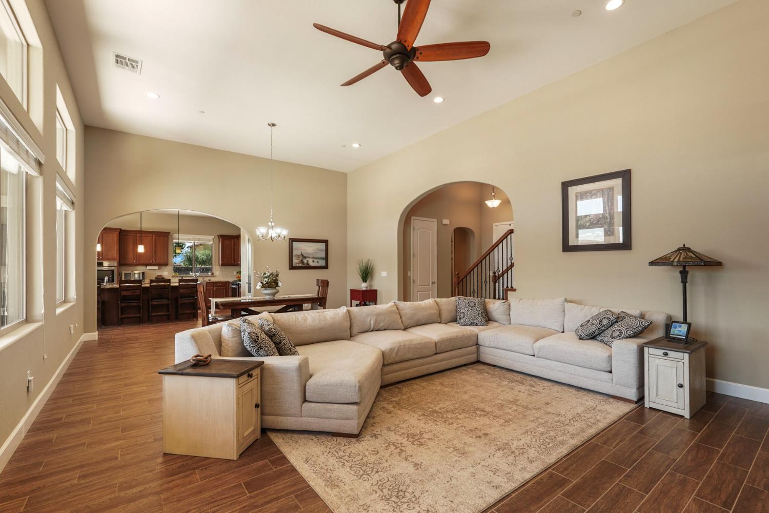 3670 Rapallo Way, Manteca, CA 95337