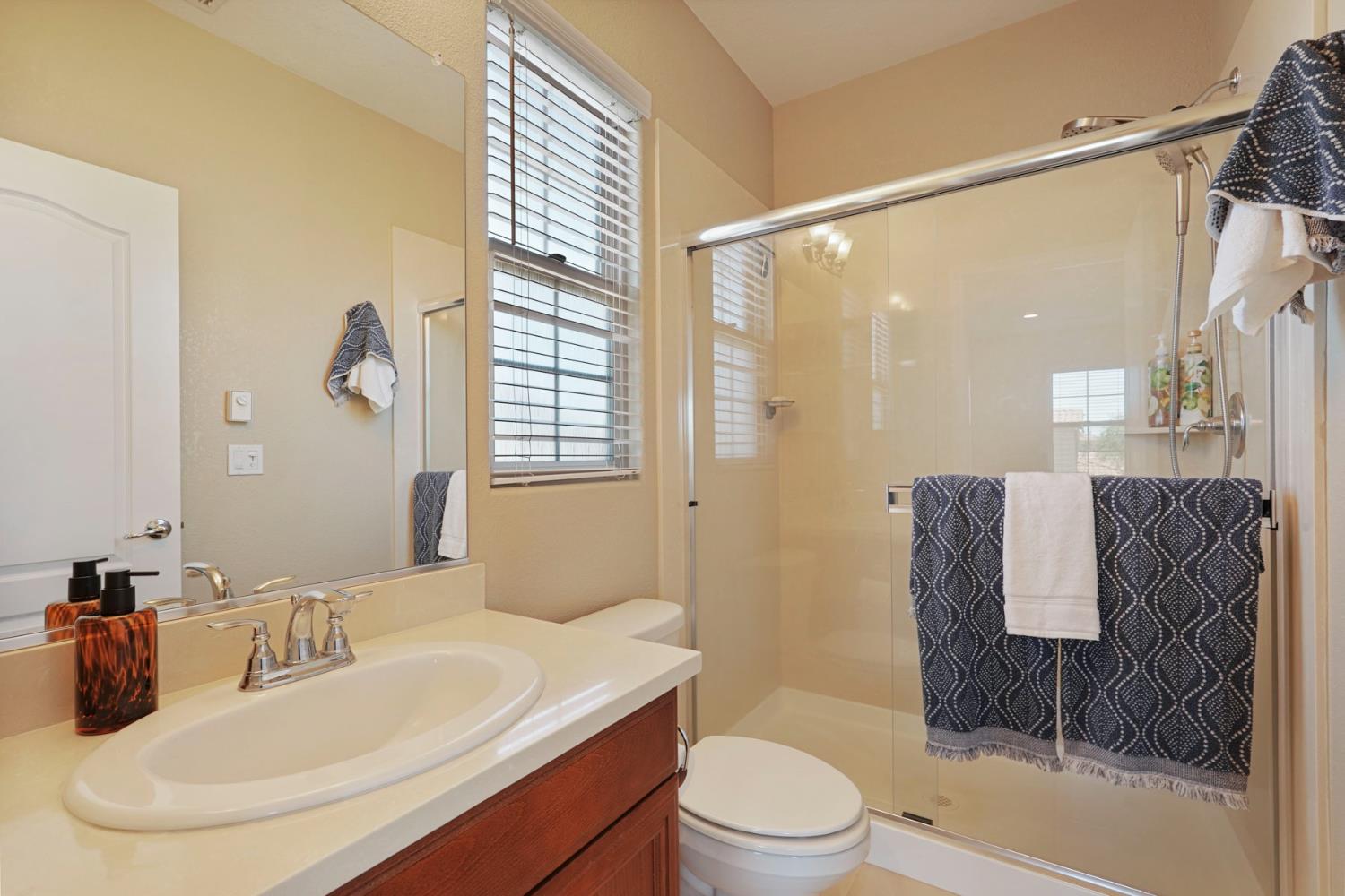 3670 Rapallo Way, Manteca, CA 95337