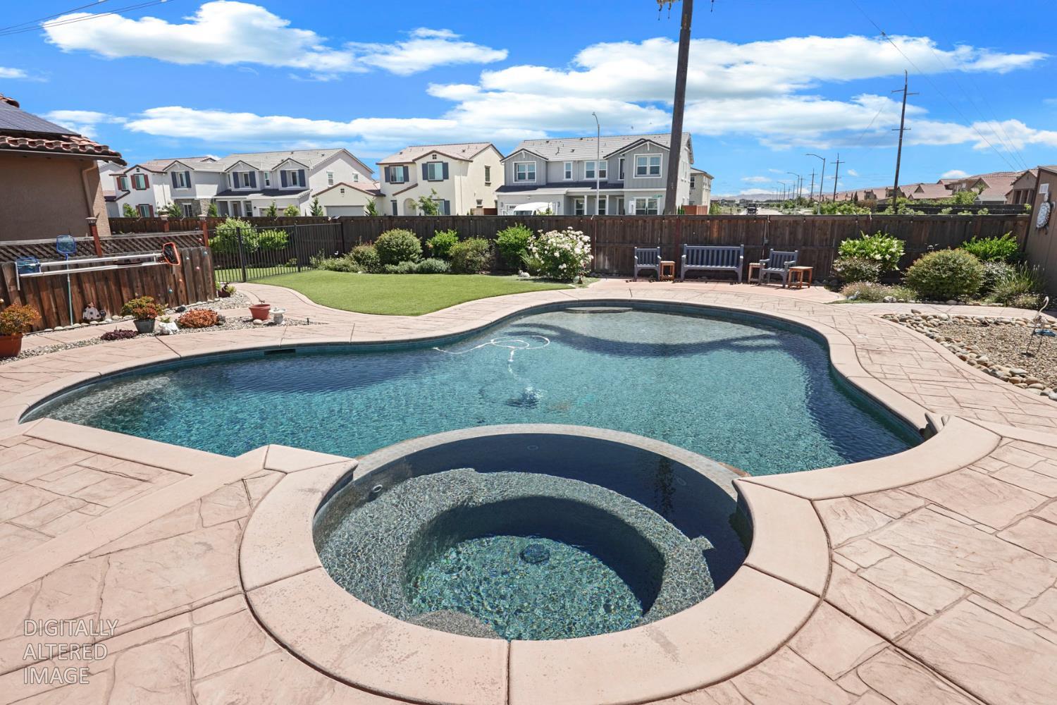 3670 Rapallo Way, Manteca, CA 95337