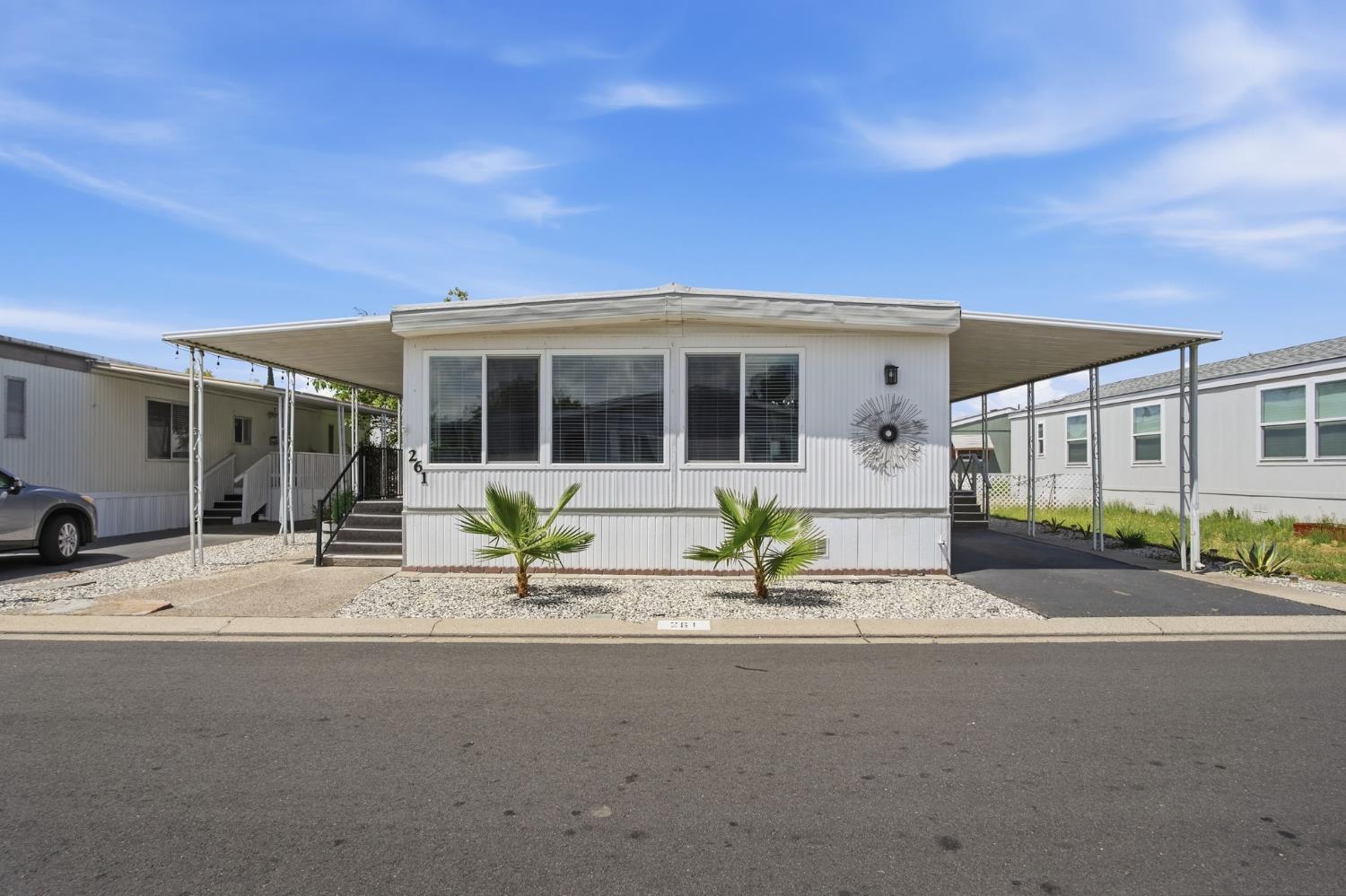 2621 Prescott Rd #261, Modesto, CA 95351