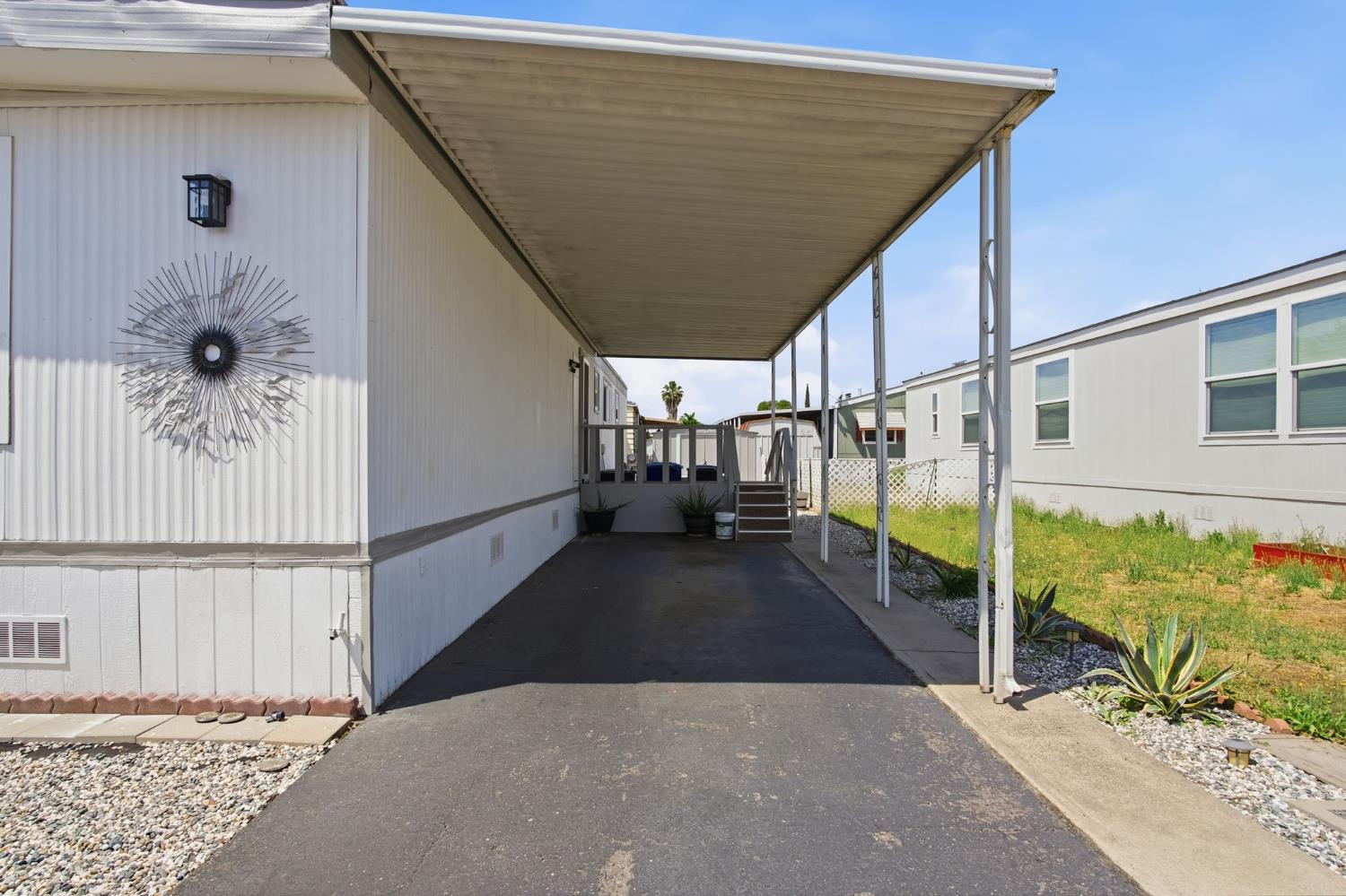 2621 Prescott Rd #261, Modesto, CA 95351