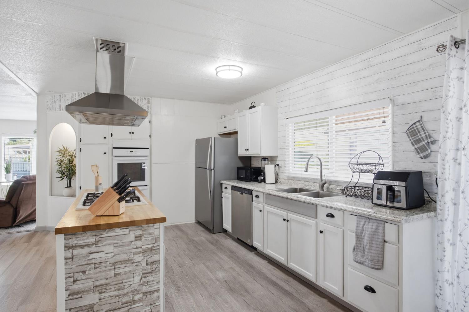 2621 Prescott Rd #261, Modesto, CA 95351