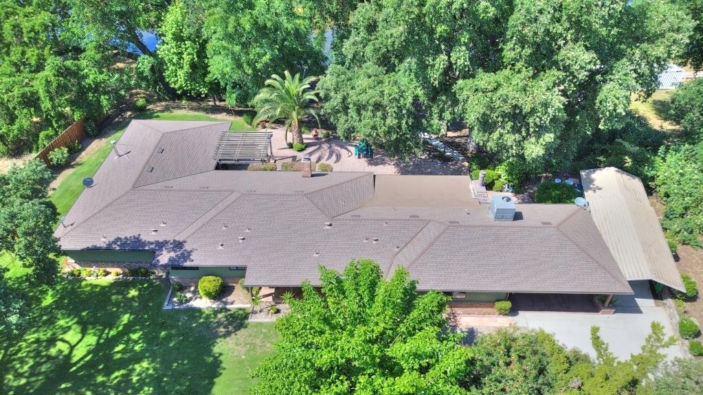 11714 Livingston Cressey Rd, Livingston, CA 95334