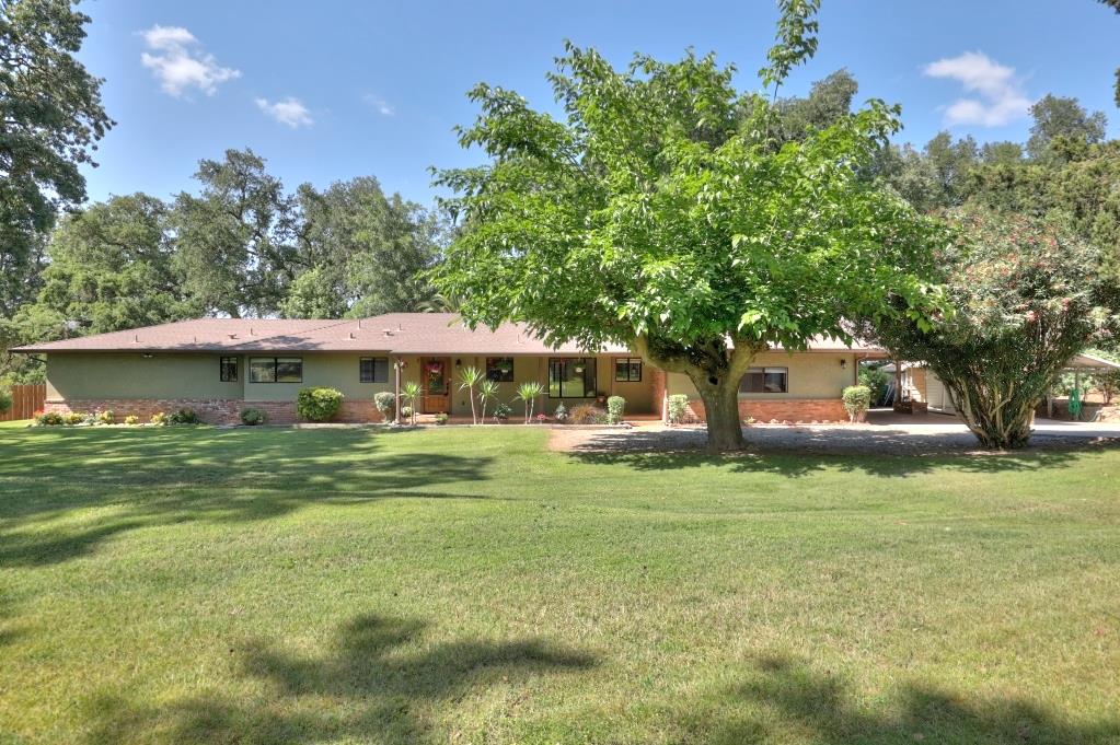 11714 Livingston Cressey Rd, Livingston, CA 95334