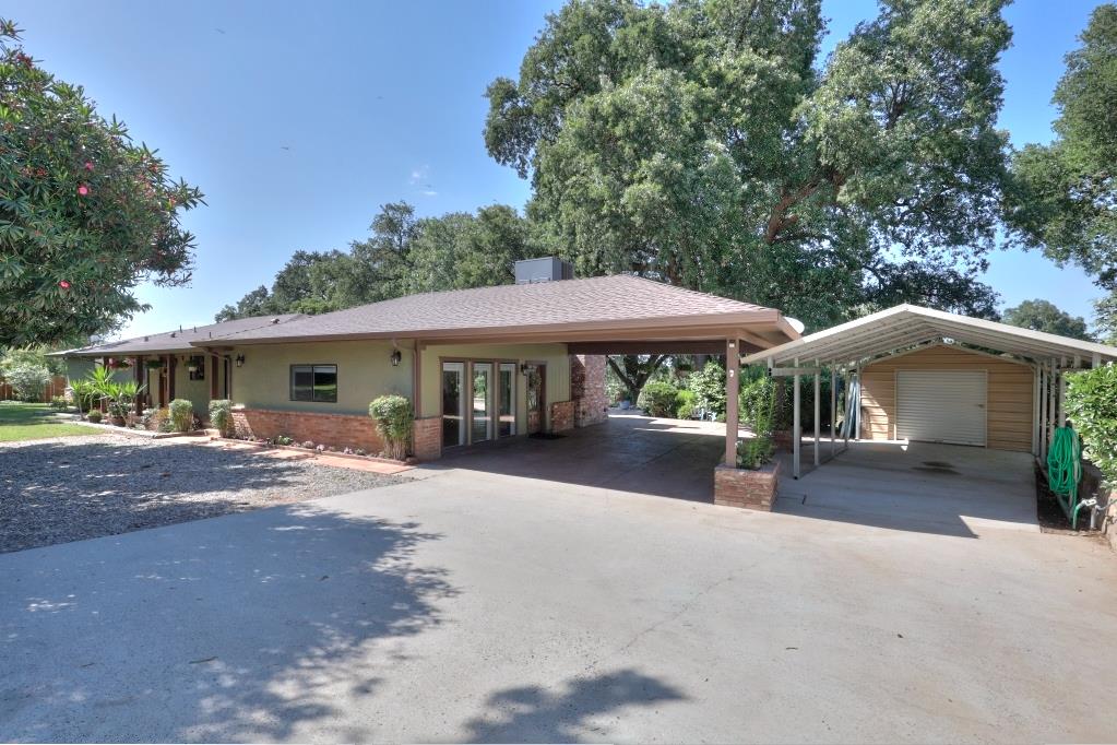 11714 Livingston Cressey Rd, Livingston, CA 95334