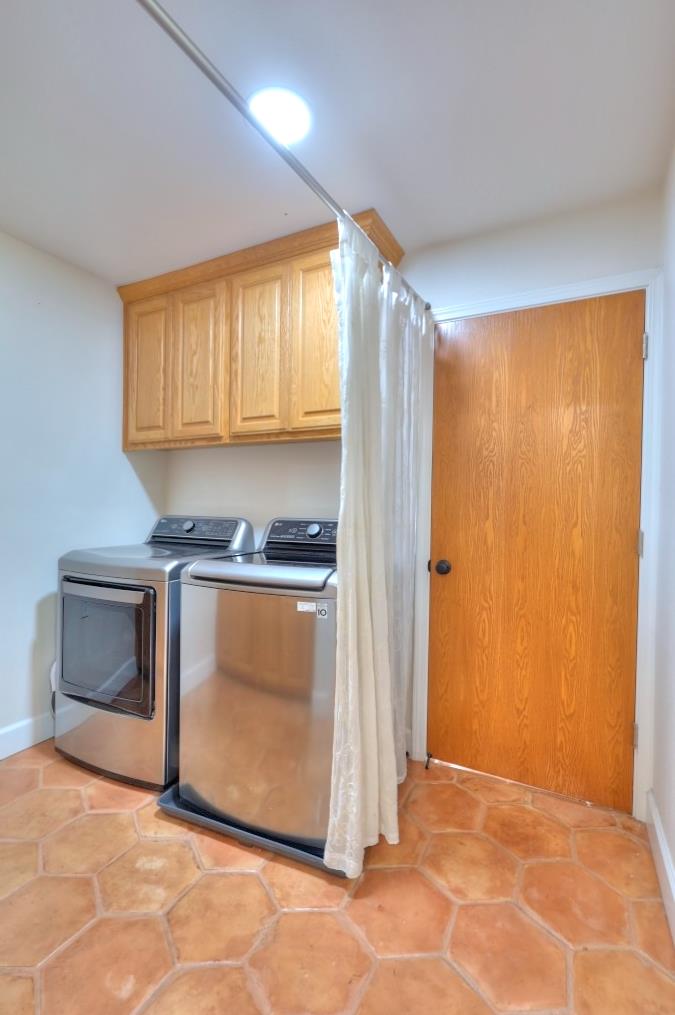 11714 Livingston Cressey Rd, Livingston, CA 95334