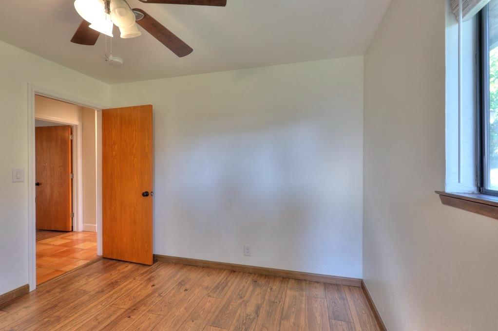 11714 Livingston Cressey Rd, Livingston, CA 95334