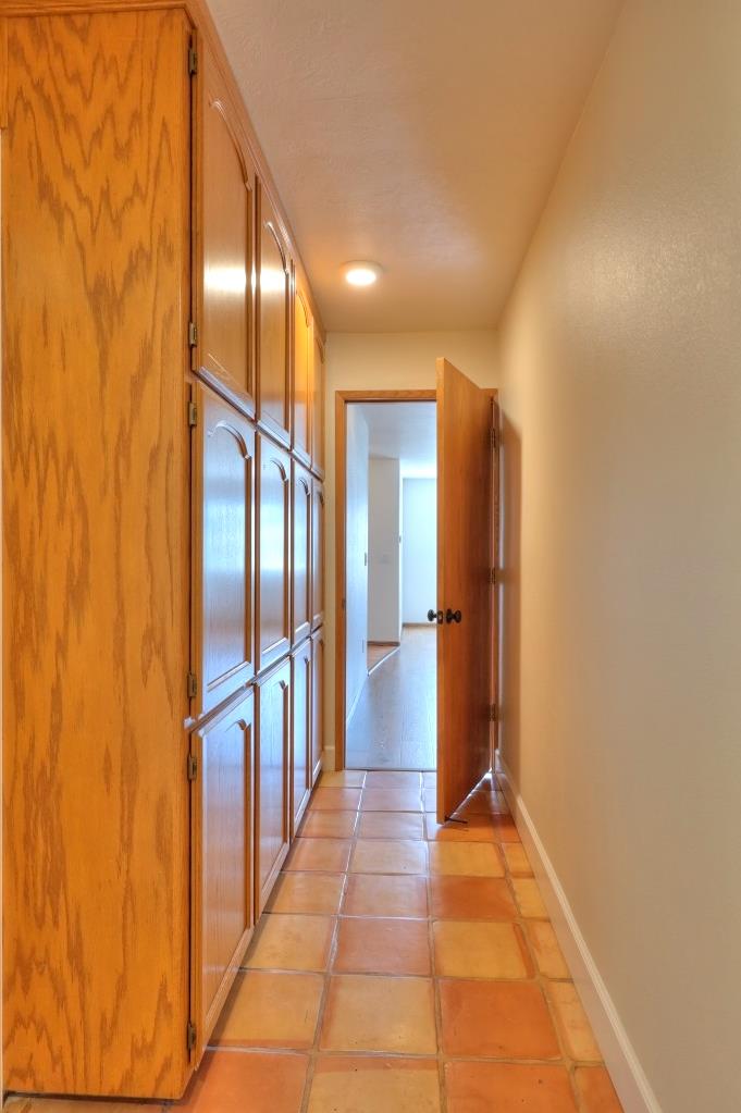 11714 Livingston Cressey Rd, Livingston, CA 95334