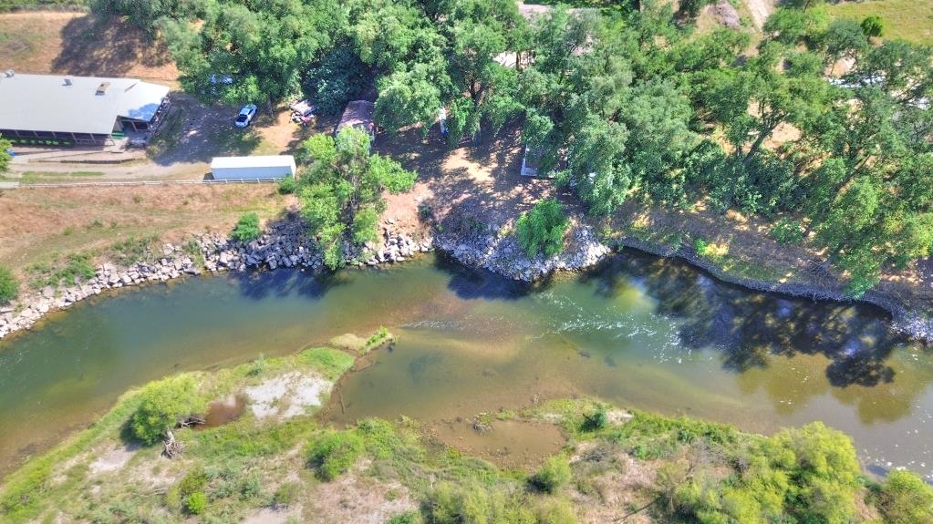 11714 Livingston Cressey Rd, Livingston, CA 95334