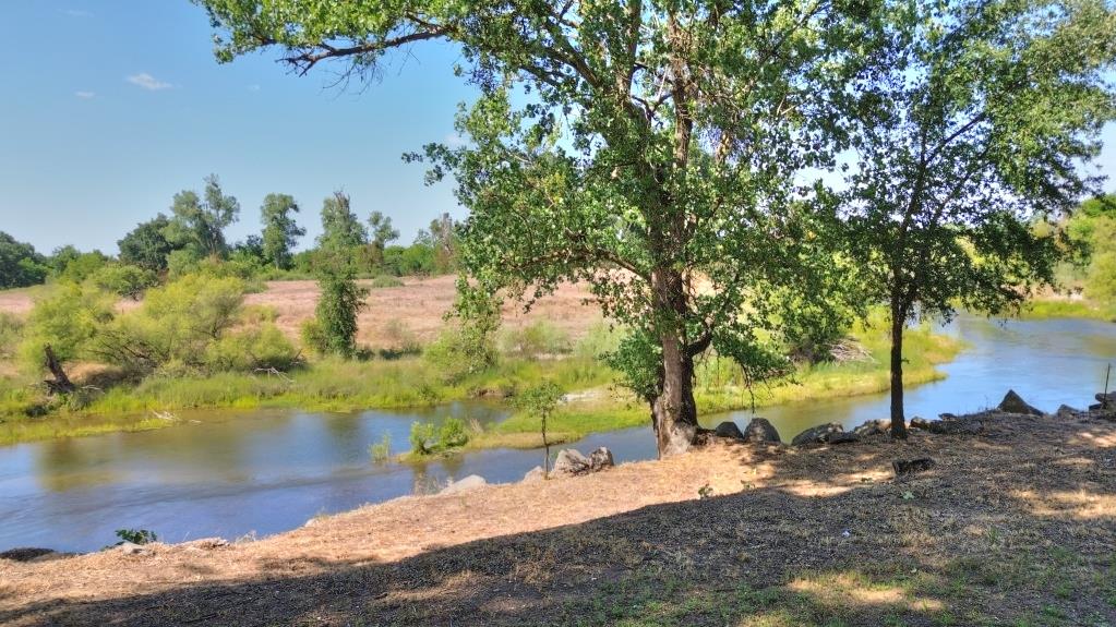 11714 Livingston Cressey Rd, Livingston, CA 95334